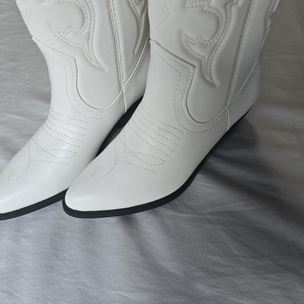 White Western Cowboy Boots - Picture 2 of 2